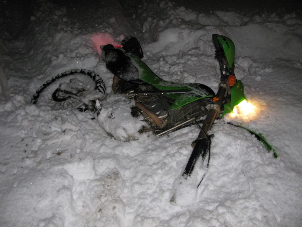 Name:  snowbike003.jpg
Views: 63
Size:  89.6 KB