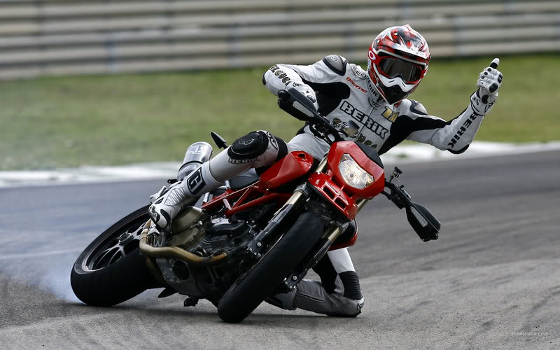 Name:  Ducati_hypermotard-a_2007_03_1920x1.jpg
Views: 300
Size:  68.6 KB